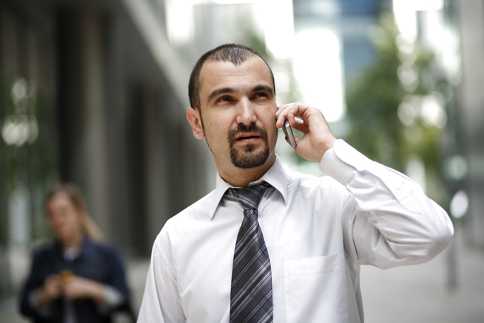 Homme d'affaire au téléphone